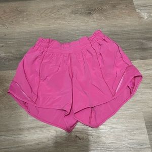 LULULEMON - Hotty Hot High-Rise Lined Short 4" Running Shorts